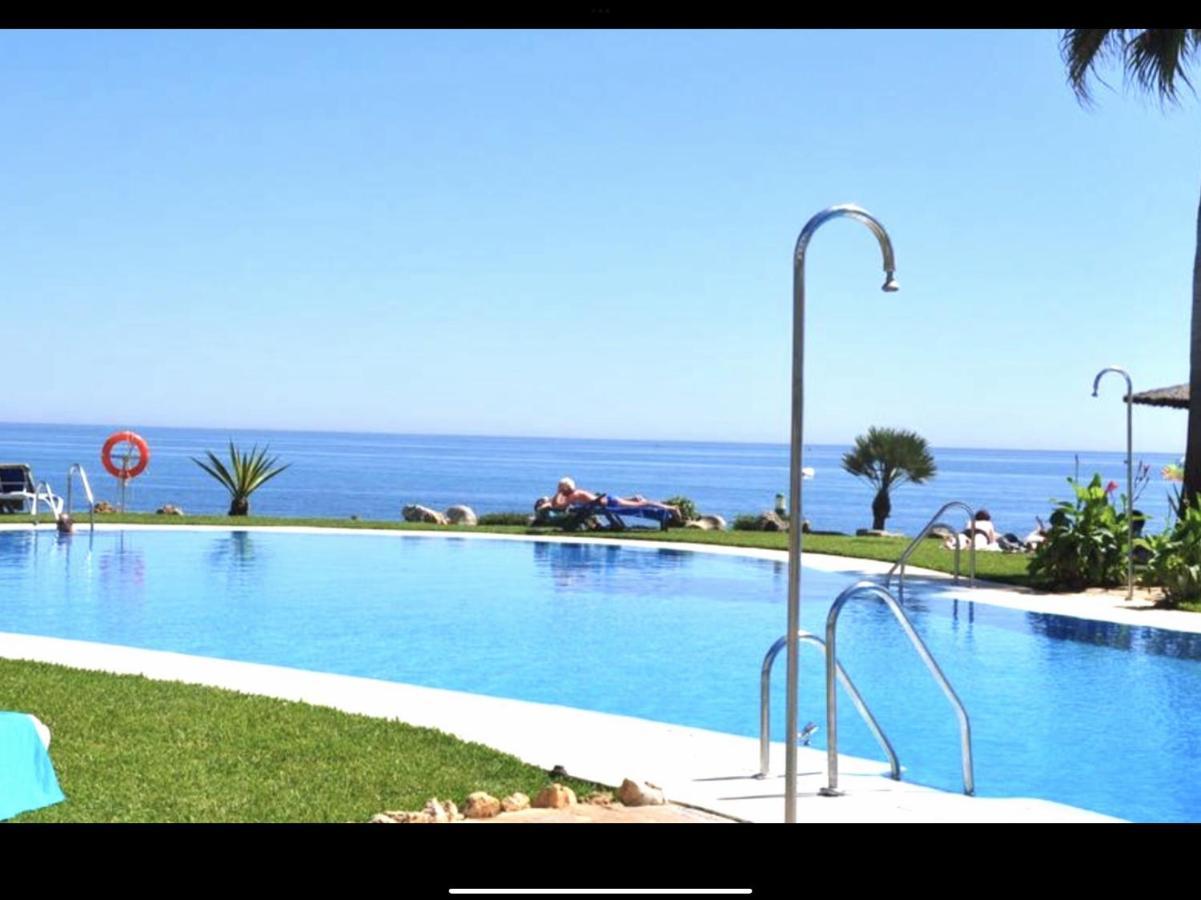 Mi Capricho 170 Beachfront Apartment Sitio de Calahonda Екстериор снимка
