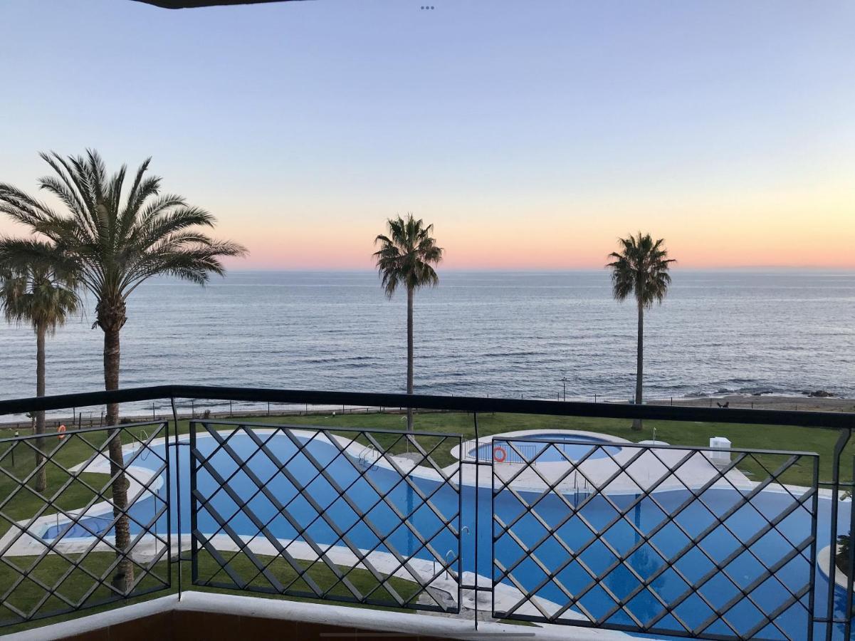 Mi Capricho 170 Beachfront Apartment Sitio de Calahonda Екстериор снимка