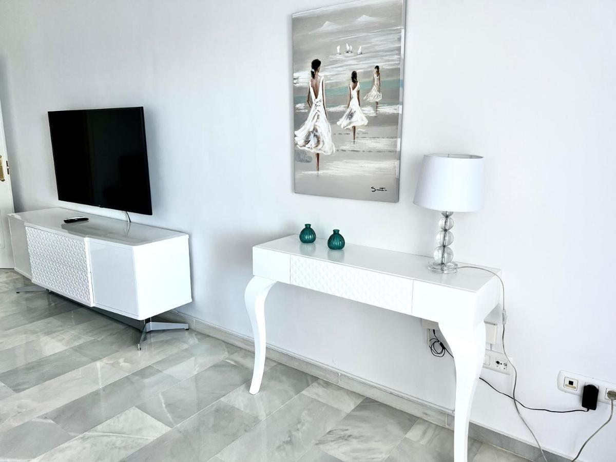Mi Capricho 170 Beachfront Apartment Sitio de Calahonda Екстериор снимка