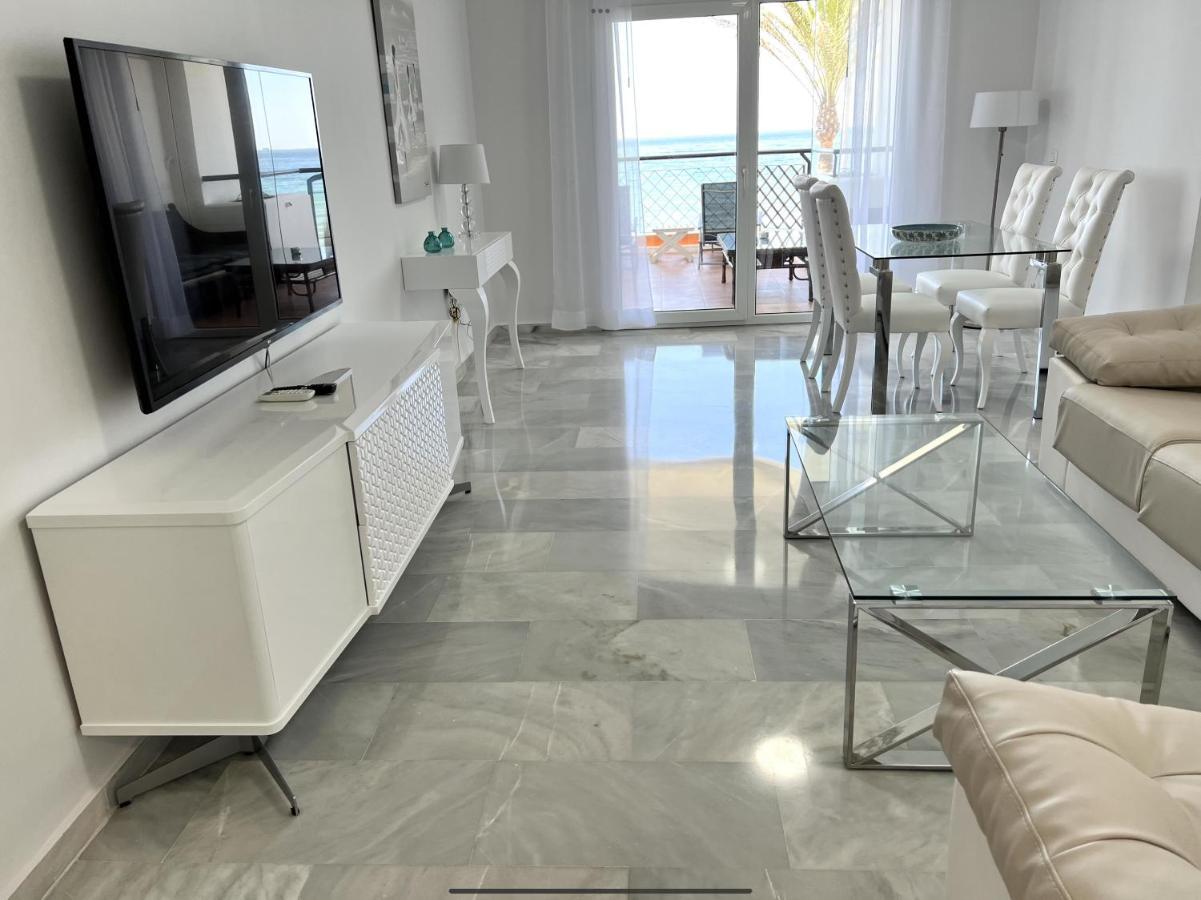 Mi Capricho 170 Beachfront Apartment Sitio de Calahonda Екстериор снимка